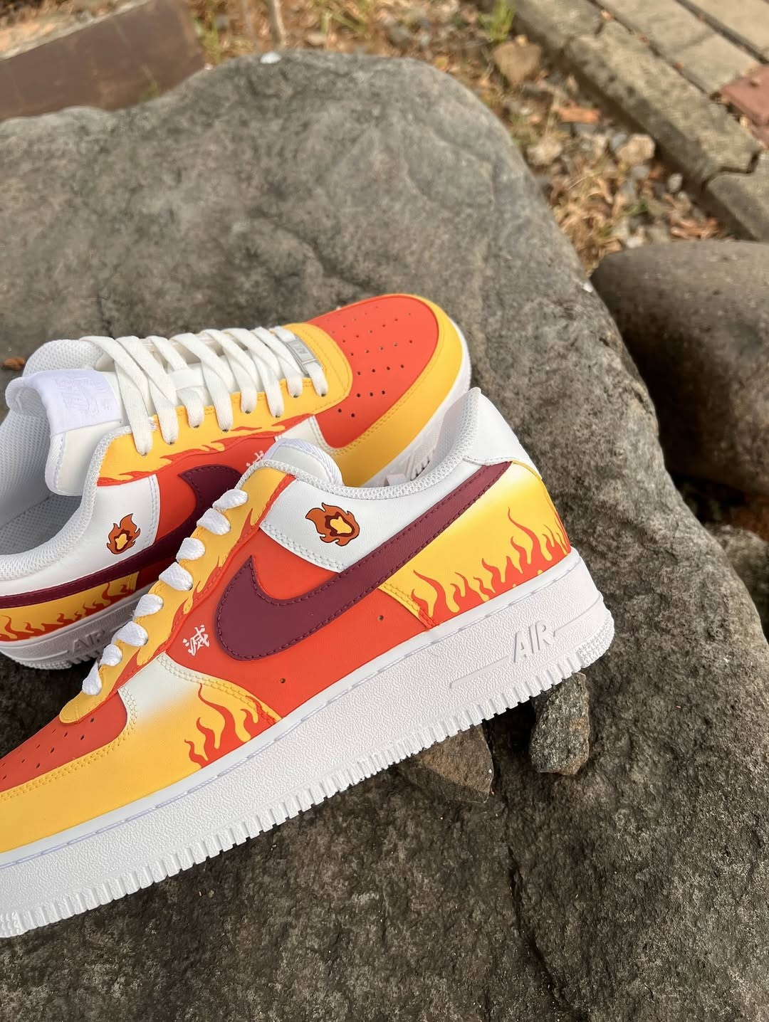 Customize Kyojuro Rengoku V.1 Sneakers